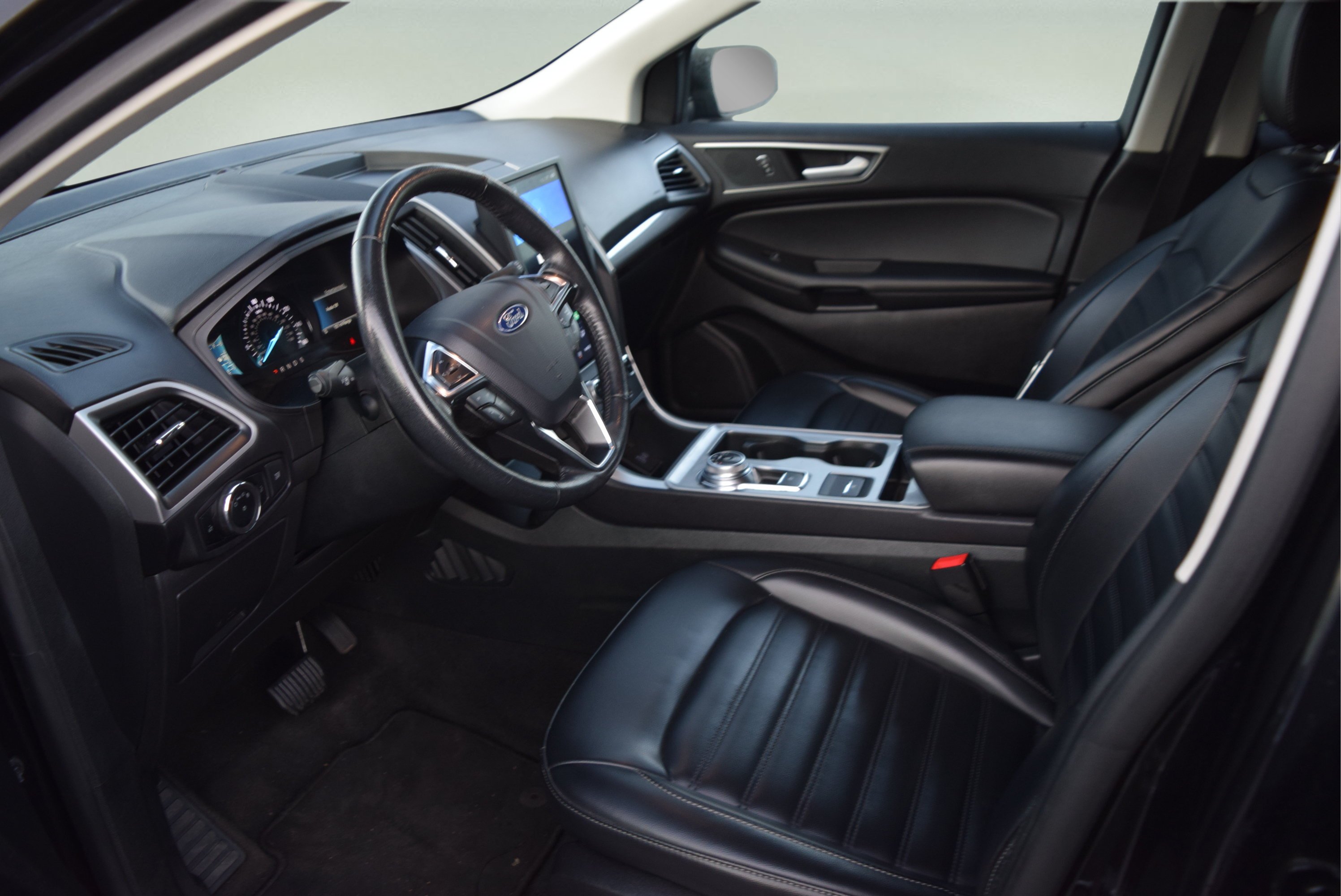 Certified 2024 Ford Edge SEL AWD/4WD image 9