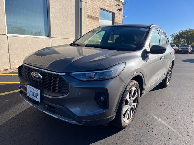 Certified 2025 Ford Escape Platinum AWD/4WD image 4
