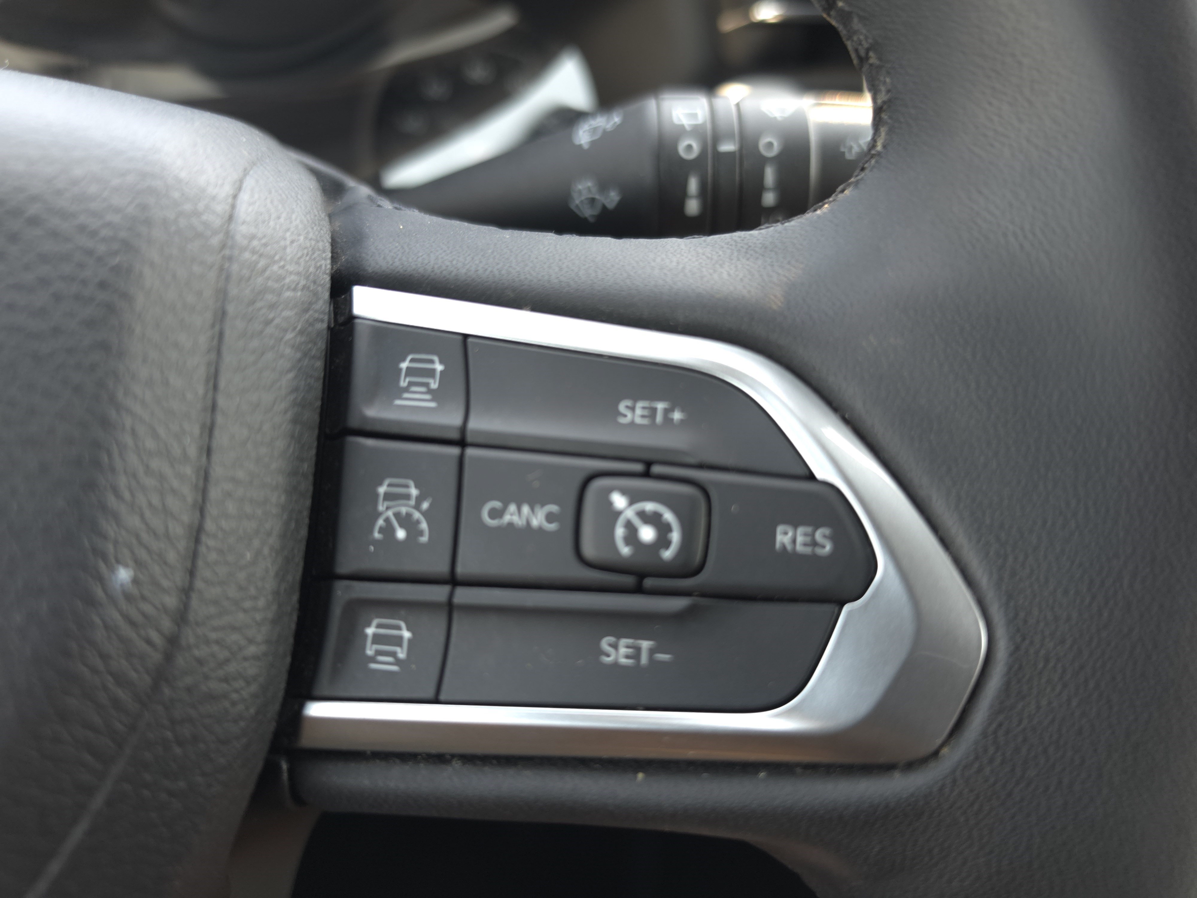 Used 2023 Jeep Compass Limited AWD/4WD image 17