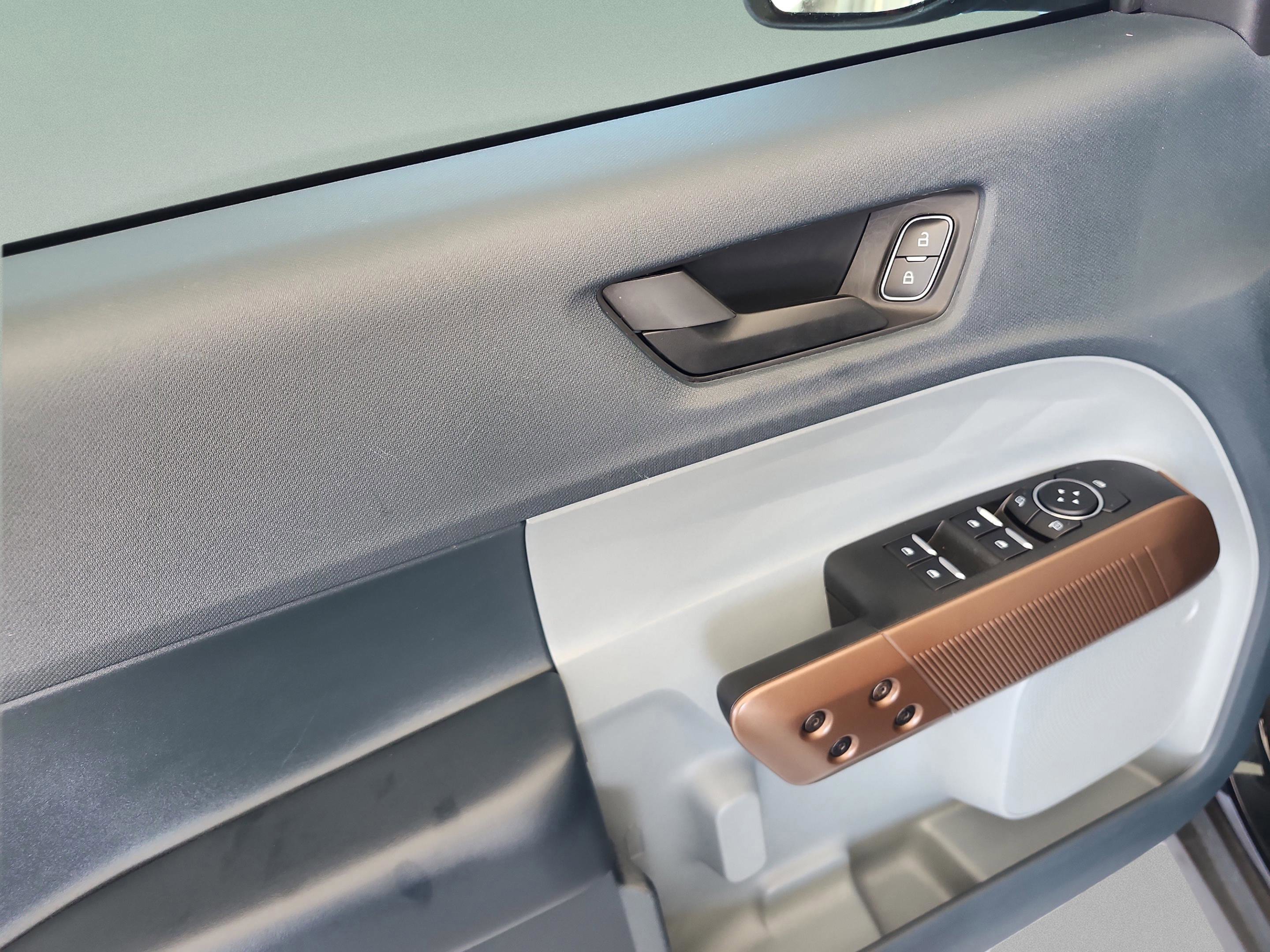 Certified 2023 Ford Maverick Lariat image 16