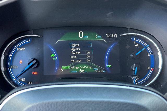 Used 2024 Toyota RAV4 XLE Premium image 23