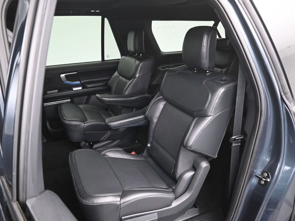 Certified 2025 Ford Expedition Max Platinum w/ Stealth Performance Package image 43