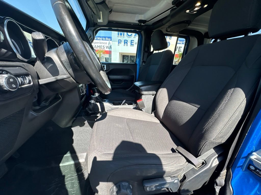 Used 2022 Jeep Gladiator Sport AWD/4WD image 14