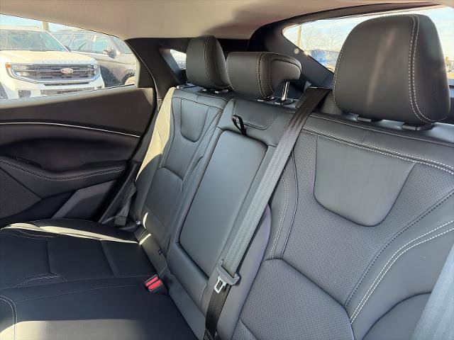 Certified 2025 Ford Mustang Mach-E Premium image 31