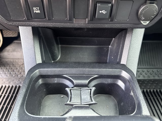 Used 2020 Toyota Tacoma SR5 RWD image 24
