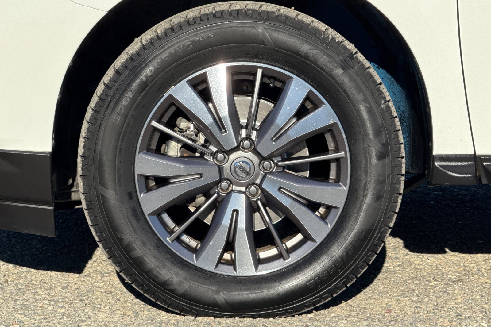 Used 2019 Nissan Pathfinder SL image 27