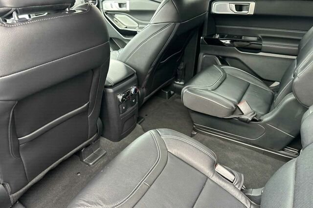 Certified 2023 Ford Explorer ST w/ Equipment Group 401A image 9