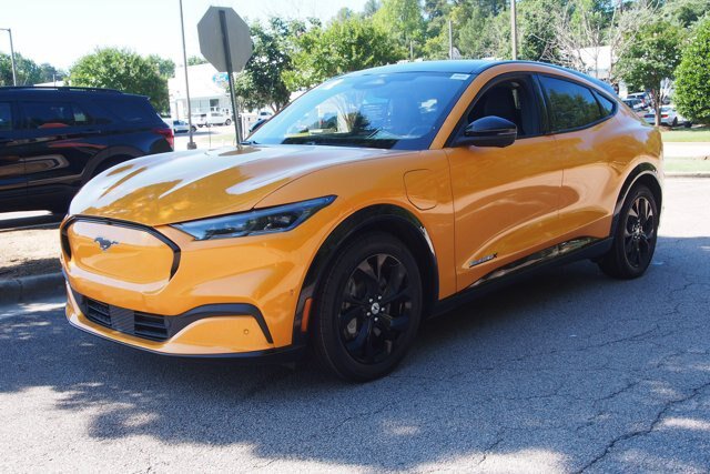 Certified 2023 Ford Mustang Mach-E Premium AWD/4WD image 3