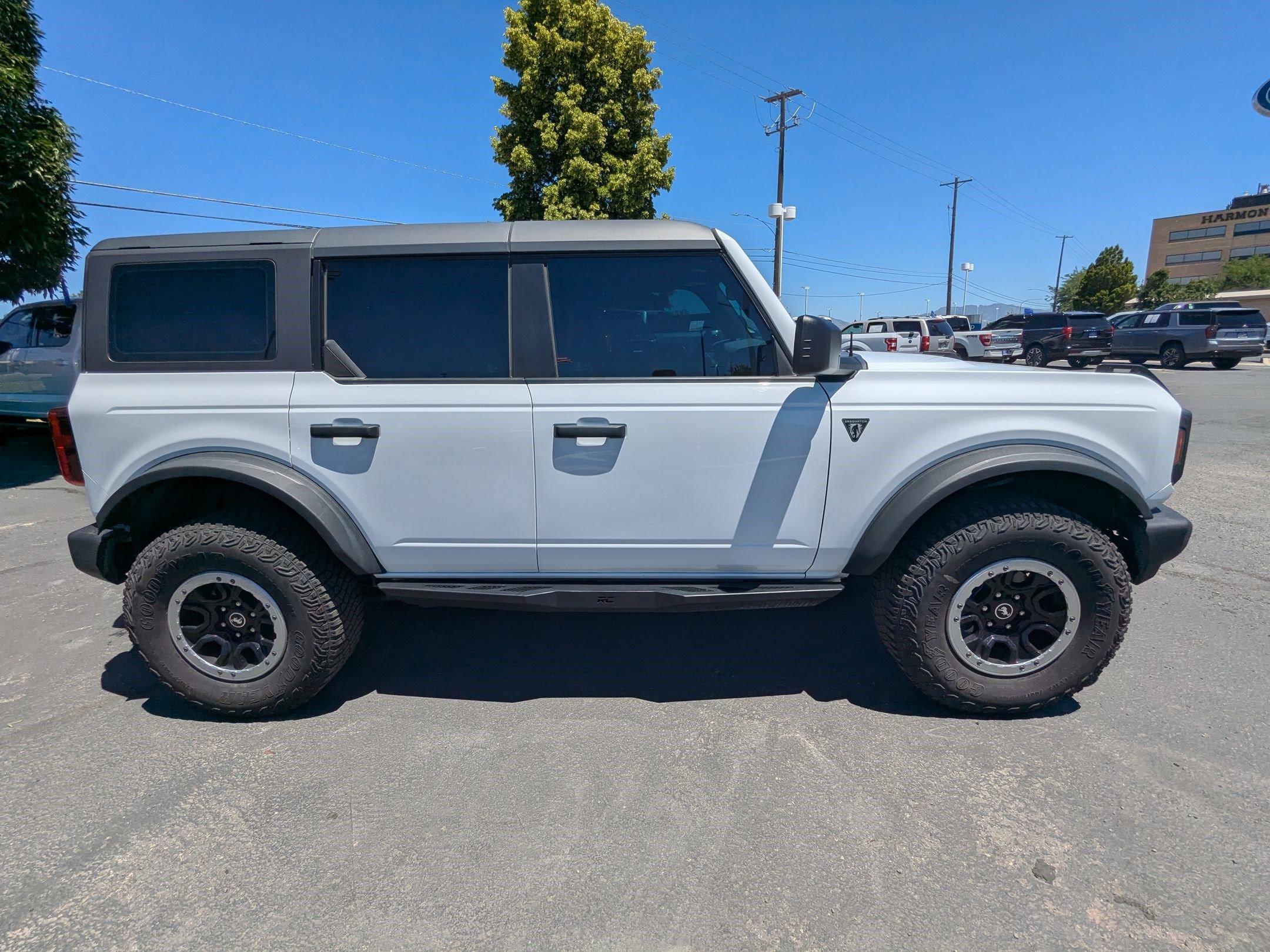 Certified 2023 Ford Bronco 4-Door w/ Sasquatch Package AWD/4WD image 2
