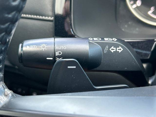 Used 2024 Nissan Pathfinder SV w/ SV Premium Package FWD image 27
