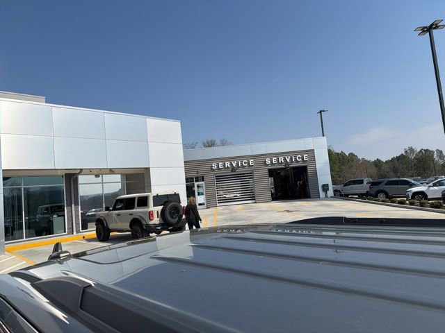 Used 2018 Chevrolet Tahoe LT image 16