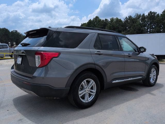Certified 2021 Ford Explorer XLT w/ Equipment Group 202A RWD image 4