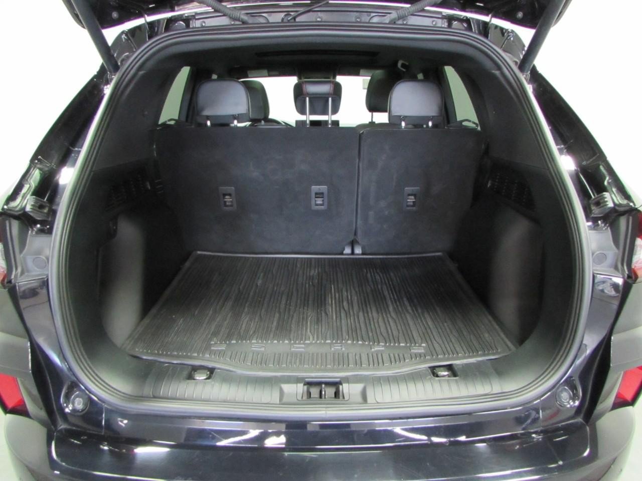 Certified 2023 Ford Escape ST-Line Elite w/ Premium Technology Package AWD/4WD image 11