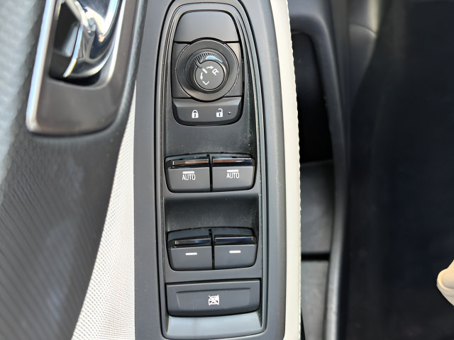 Used 2023 Subaru Forester Premium AWD/4WD image 18