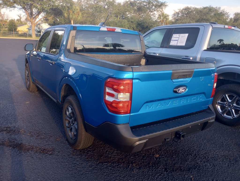 Certified 2026 Ford Maverick XLT AWD/4WD image 3