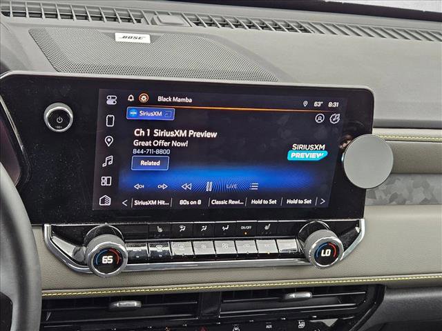 Used 2024 Chevrolet Colorado ZR2 w/ Technology Package AWD/4WD image 11