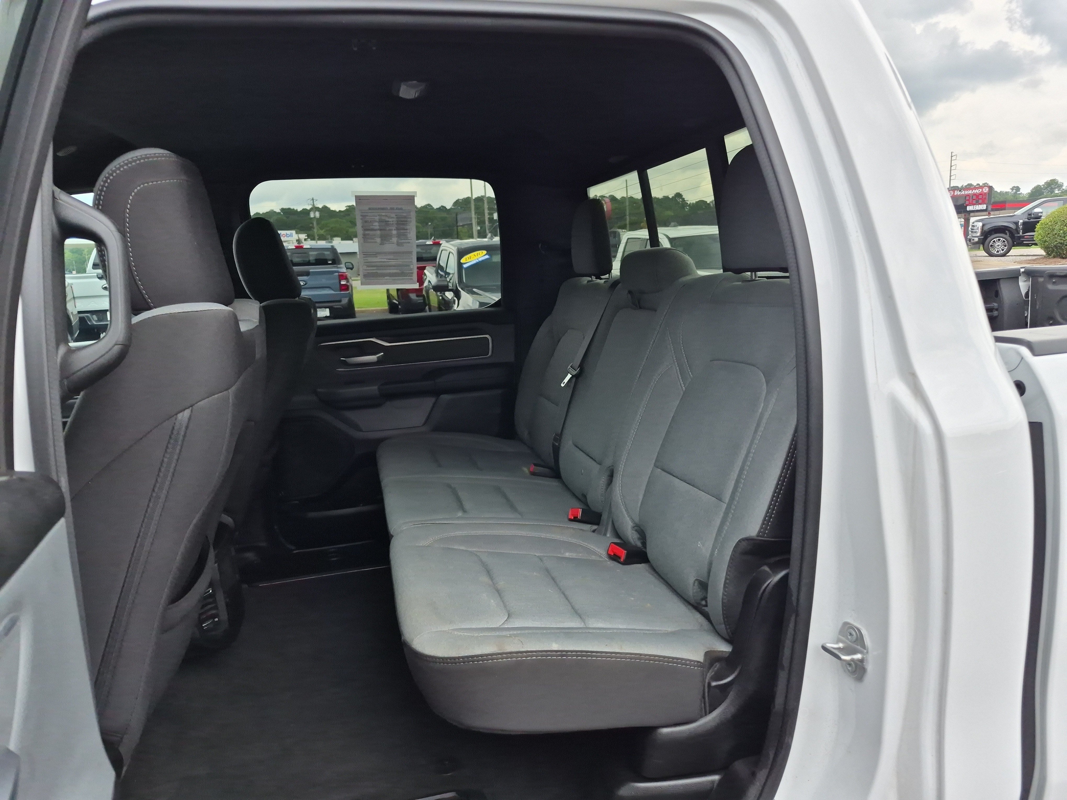 Used 2023 RAM 1500 Big Horn AWD/4WD image 16