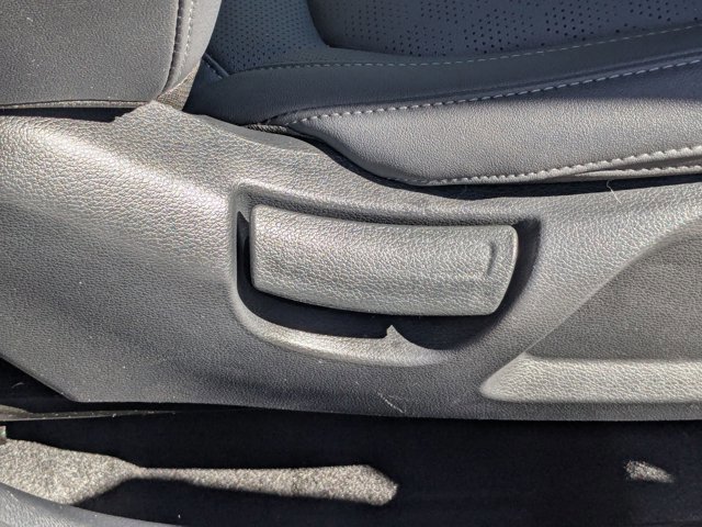 Used 2023 Kia Seltos EX image 40