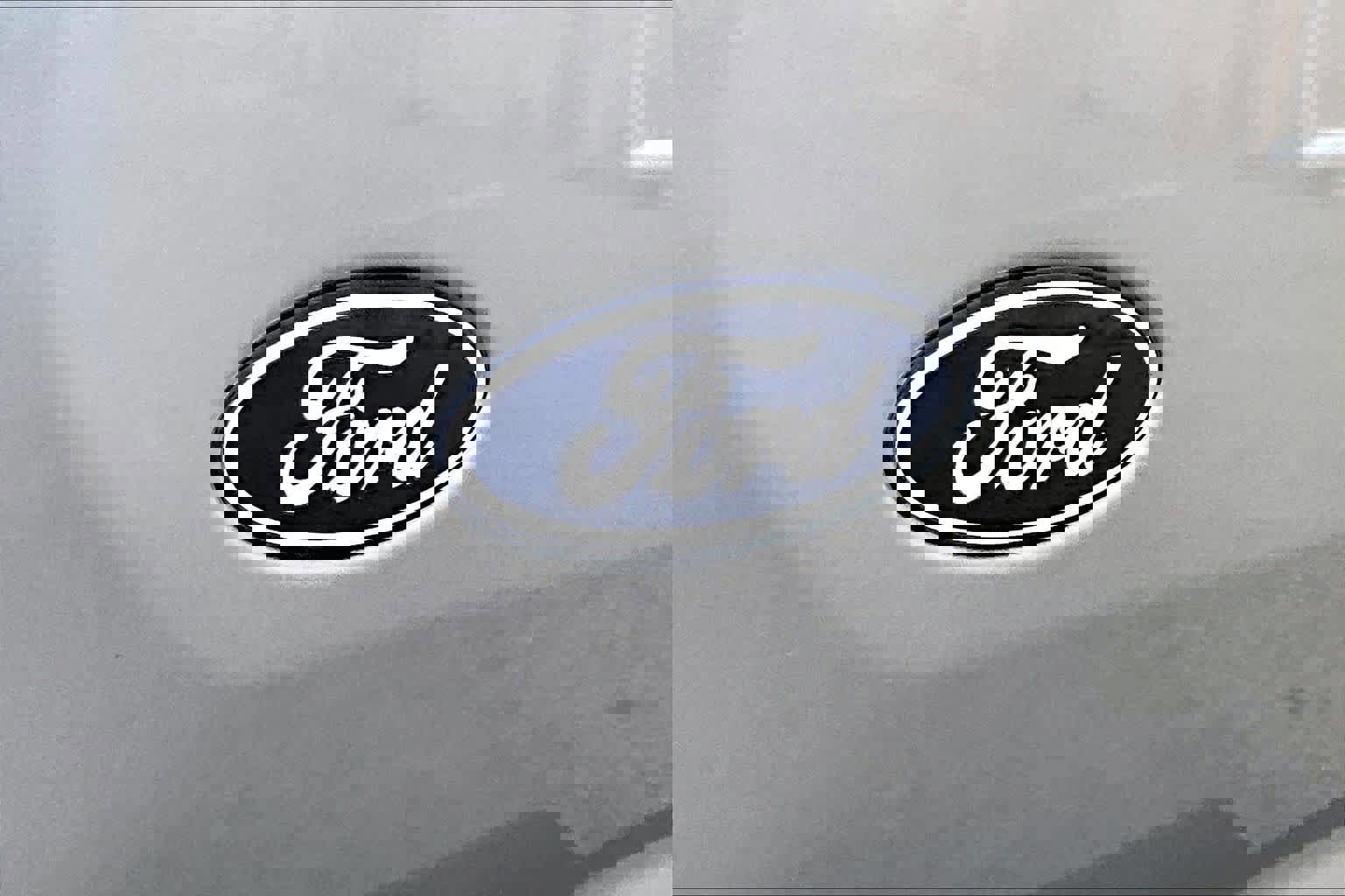 Certified 2025 Ford F150 Lightning Platinum image 31