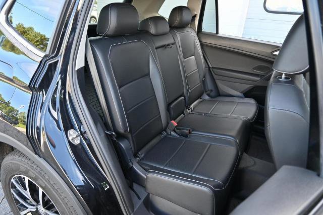 Used 2021 Volkswagen Tiguan SE image 23