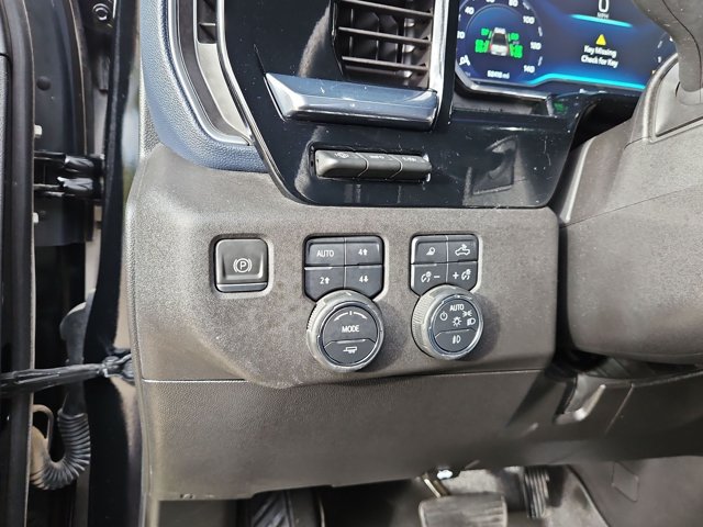 Used 2024 Chevrolet Silverado 3500 High Country w/ High Country Premium Package AWD/4WD image 23