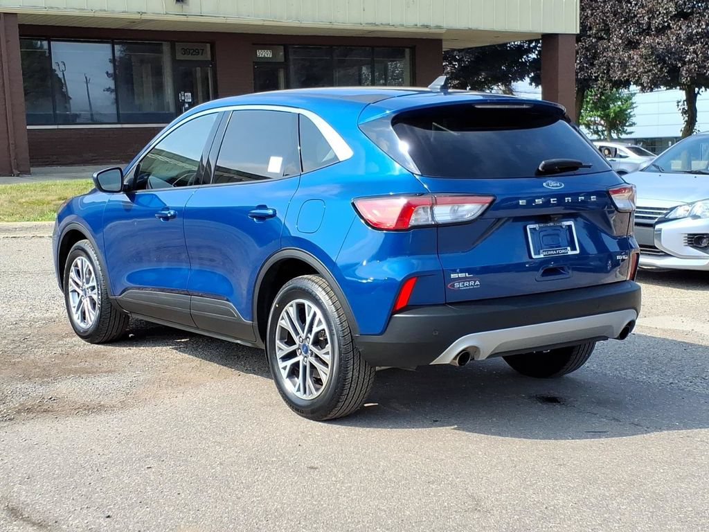 Certified 2022 Ford Escape SEL AWD/4WD image 3