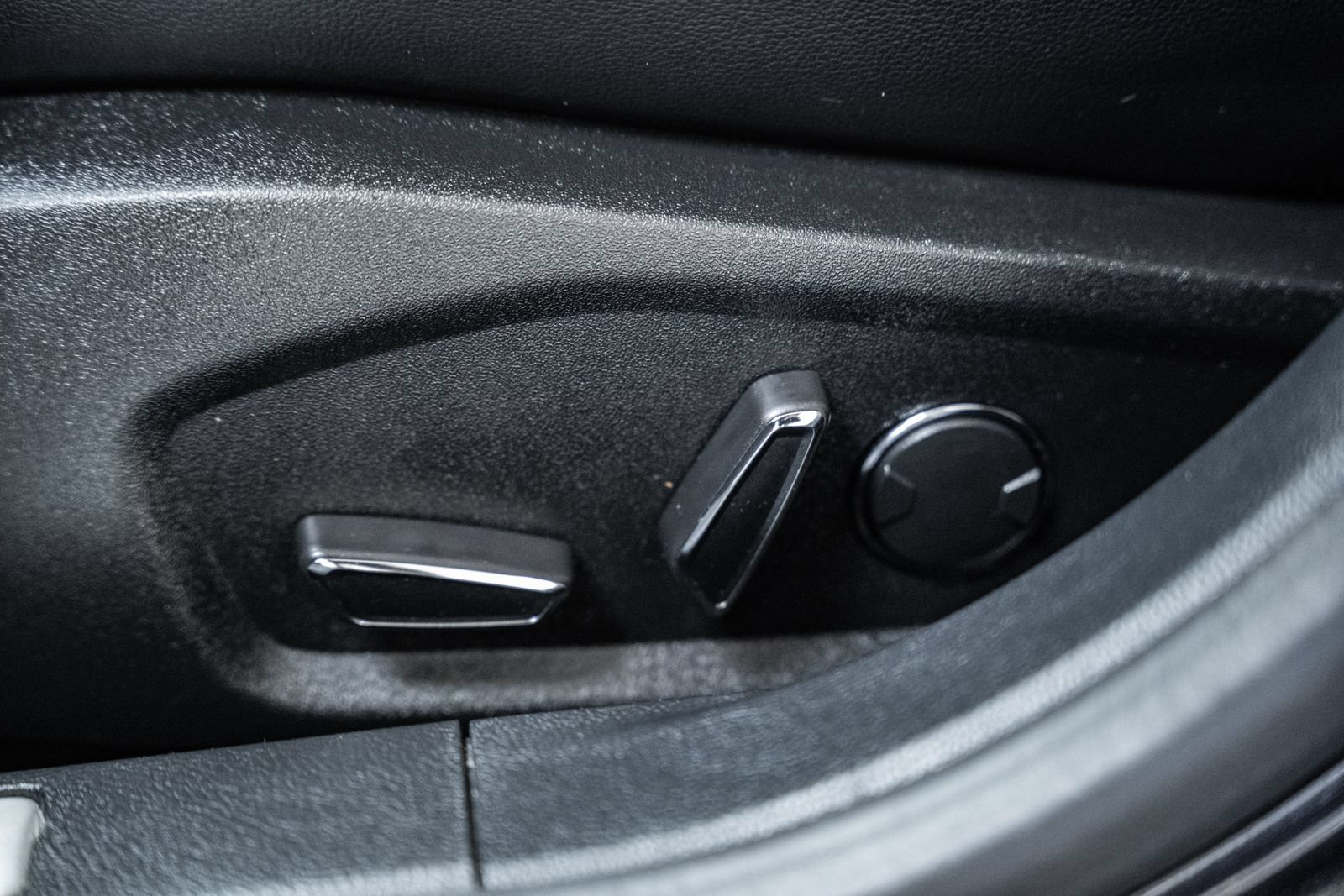 Certified 2019 Ford Fusion Titanium AWD/4WD image 30