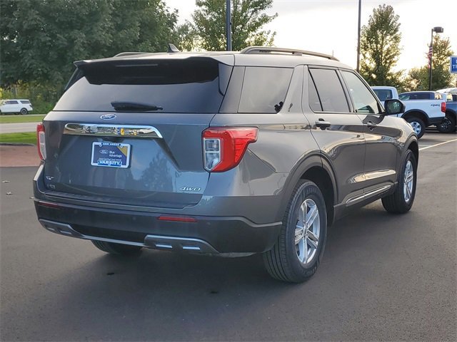 Certified 2022 Ford Explorer XLT w/ Equipment Group 202A image 3