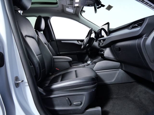 Certified 2025 Ford Escape Platinum AWD/4WD image 11