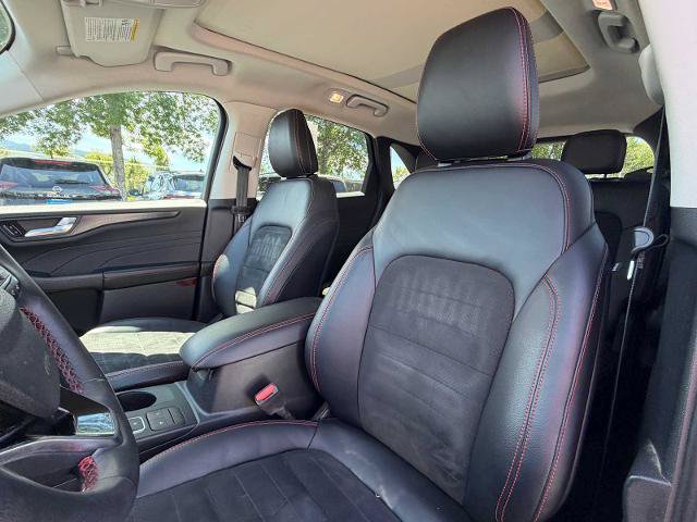 Certified 2022 Ford Escape SEL w/ SEL Stealth AWD Package image 11
