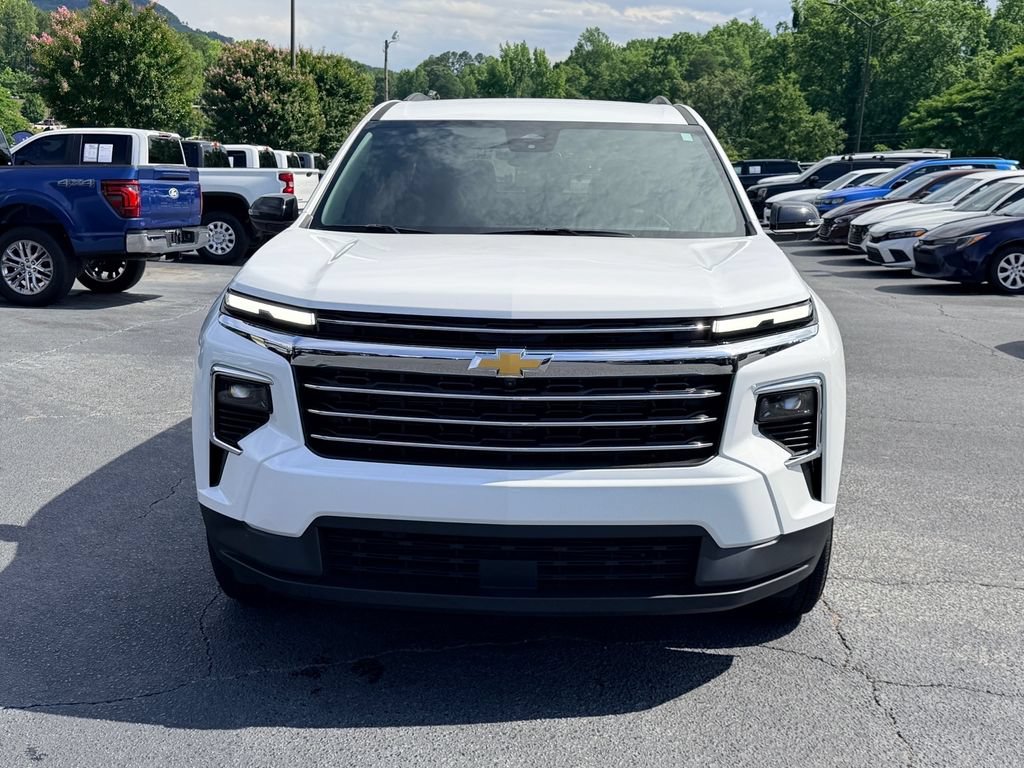 Used 2025 Chevrolet Traverse LT w/ Driver Confidence Package FWD image 9