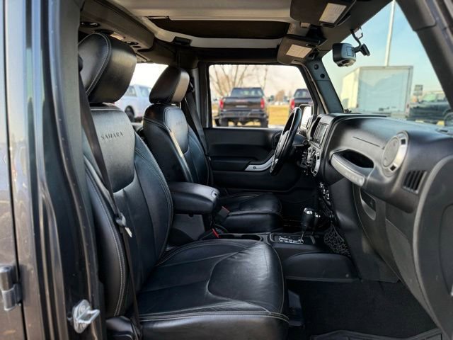 Used 2018 Jeep Wrangler Unlimited Sahara w/ Connectivity Group image 15