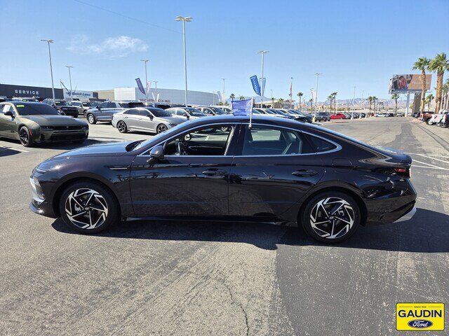 Used 2026 Hyundai Sonata SEL FWD image 4