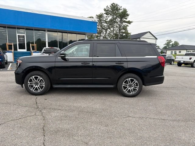 Certified 2025 Ford Expedition Active AWD/4WD image 16