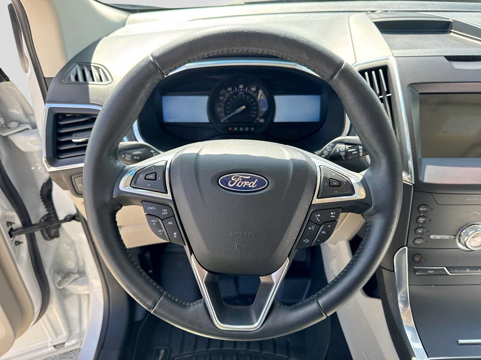 Certified 2020 Ford Edge Titanium AWD/4WD image 21