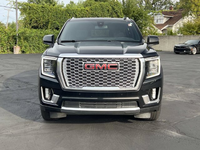 Used 2022 GMC Yukon XL Denali AWD/4WD image 8