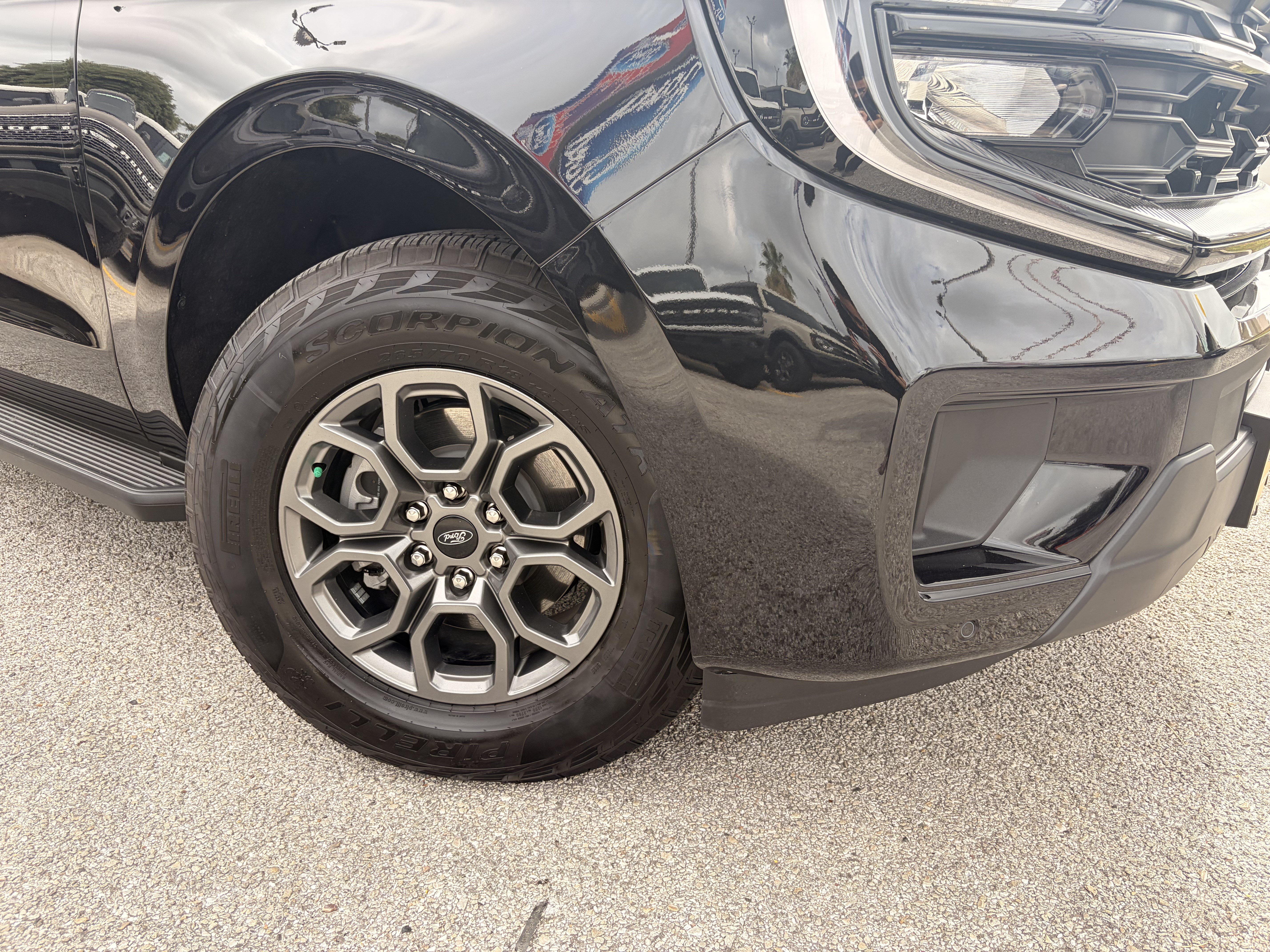 Certified 2025 Ford Expedition Active RWD image 2