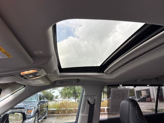 Used 2023 Toyota Highlander XLE FWD image 9