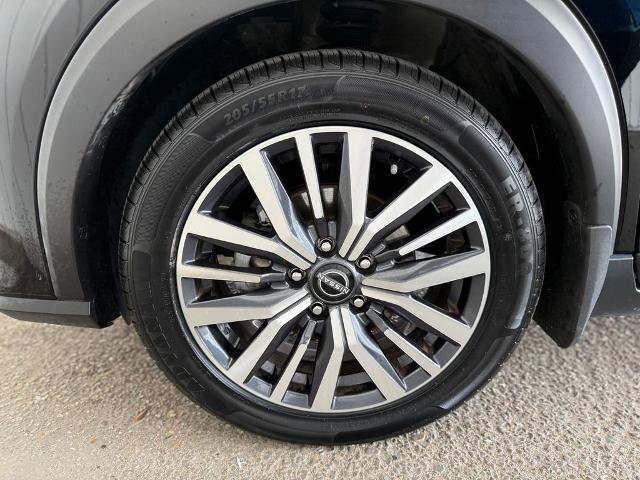 Used 2024 Nissan Kicks SV w/ Interior Electronics Package FWD image 28