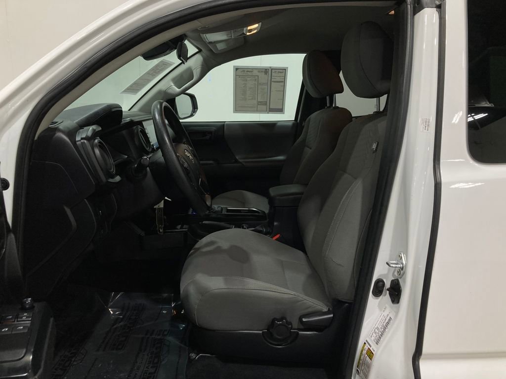 Used 2022 Toyota Tacoma SR image 15