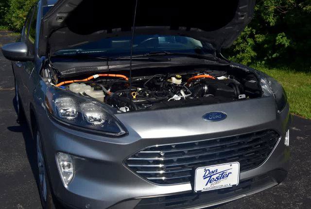 Certified 2022 Ford Escape Titanium w/ Titanium Elite Package FWD image 34