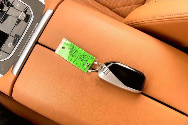 Used 2024 BMW X7 xDrive40i AWD/4WD image 15