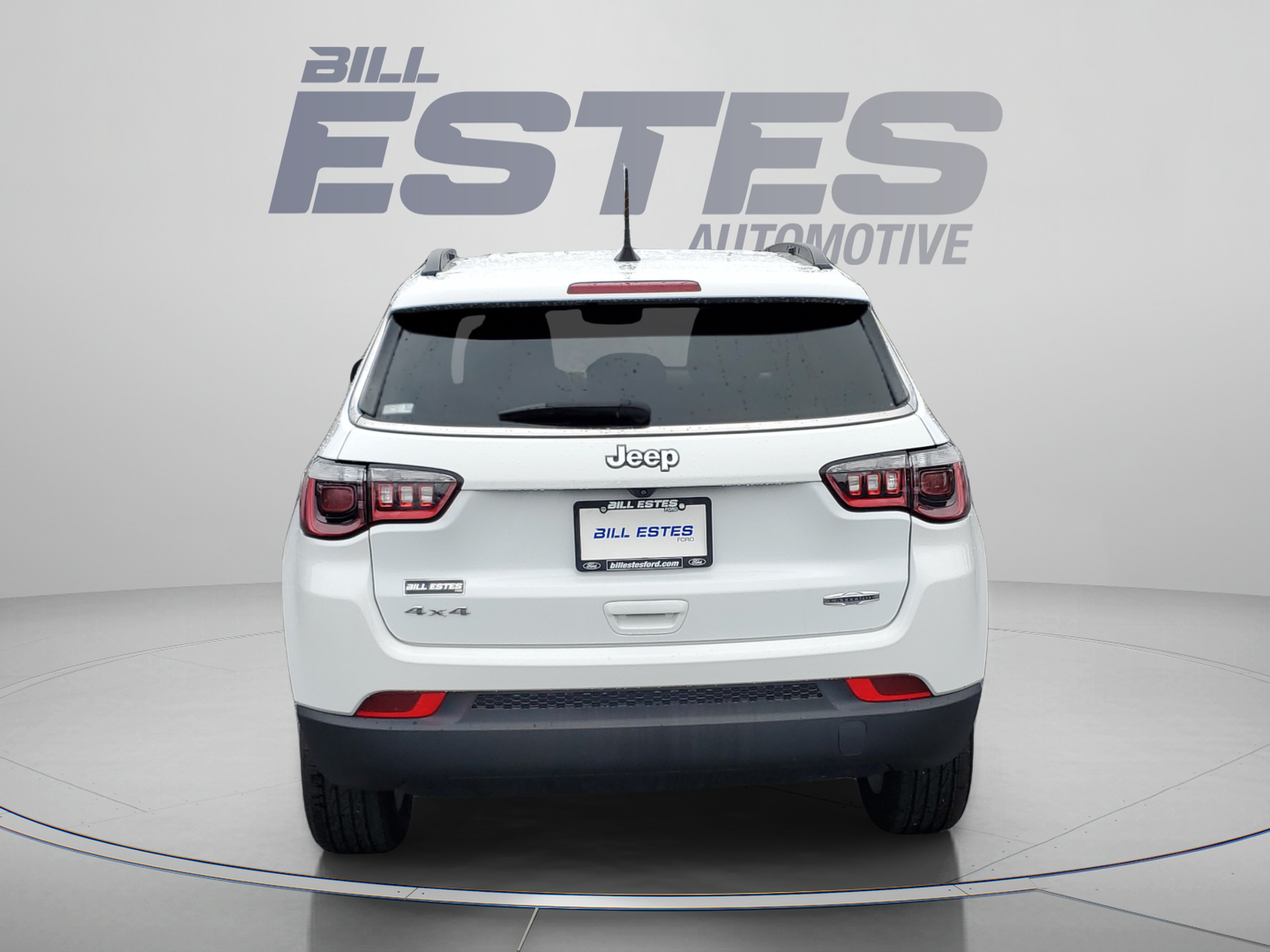 Used 2022 Jeep Compass Latitude w/ Convenience Group AWD/4WD image 3