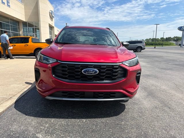 Certified 2024 Ford Escape ST-Line w/ Tech Pack #1 FWD image 2