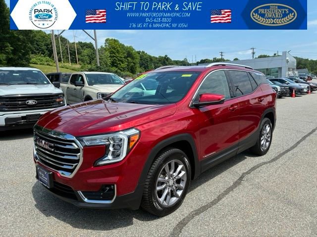 Used 2023 GMC Terrain SLT AWD/4WD image 1