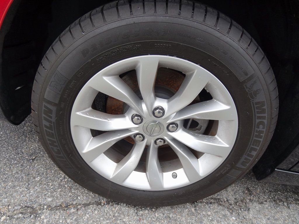 Used 2023 Chrysler 300 Touring image 11