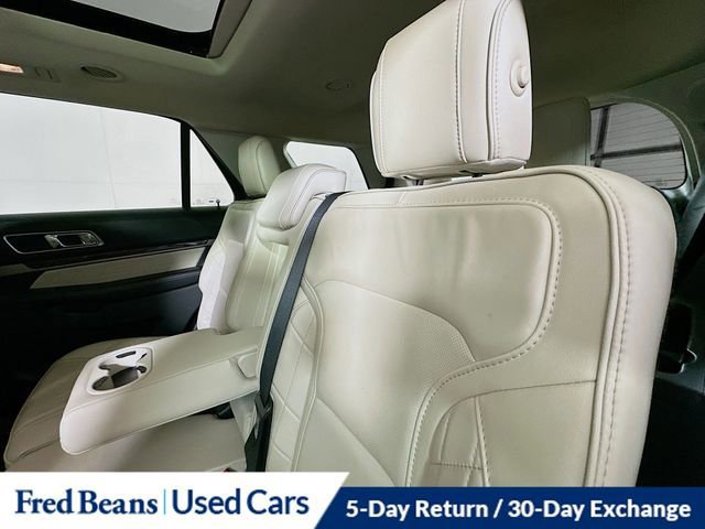 Certified 2017 Ford Explorer Platinum image 27