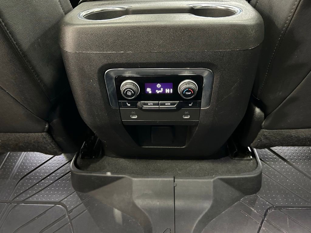 Used 2022 Chevrolet Tahoe RST w/ Luxury Package AWD/4WD image 30