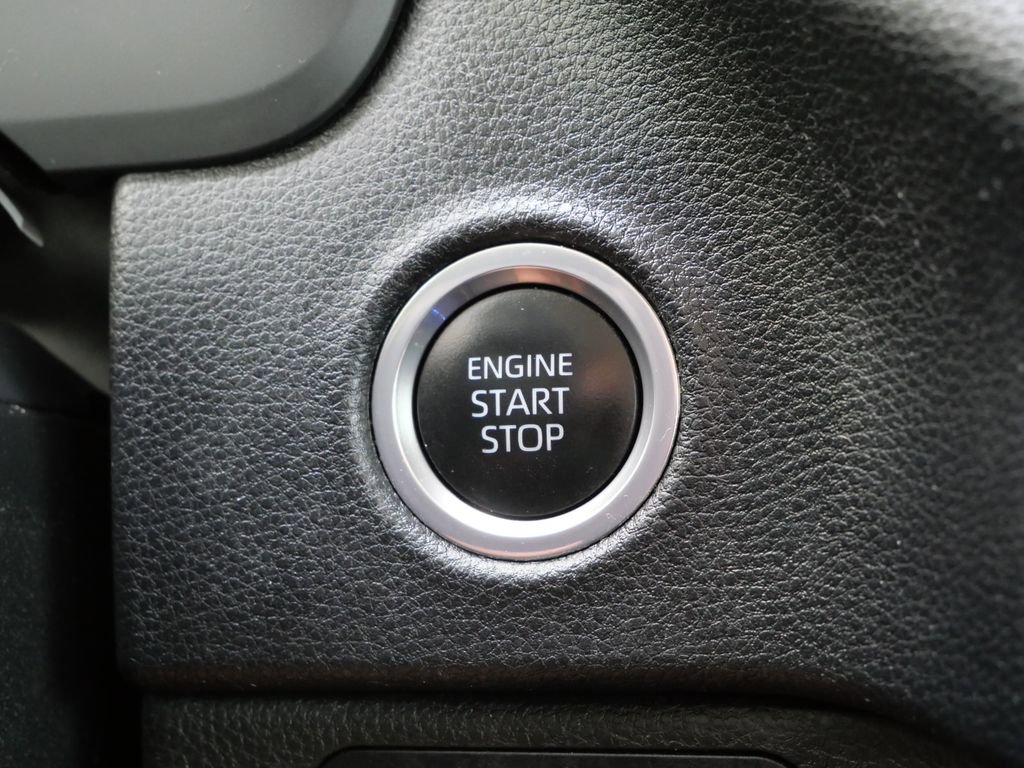 Used 2022 Toyota Tundra SR5 AWD/4WD image 29