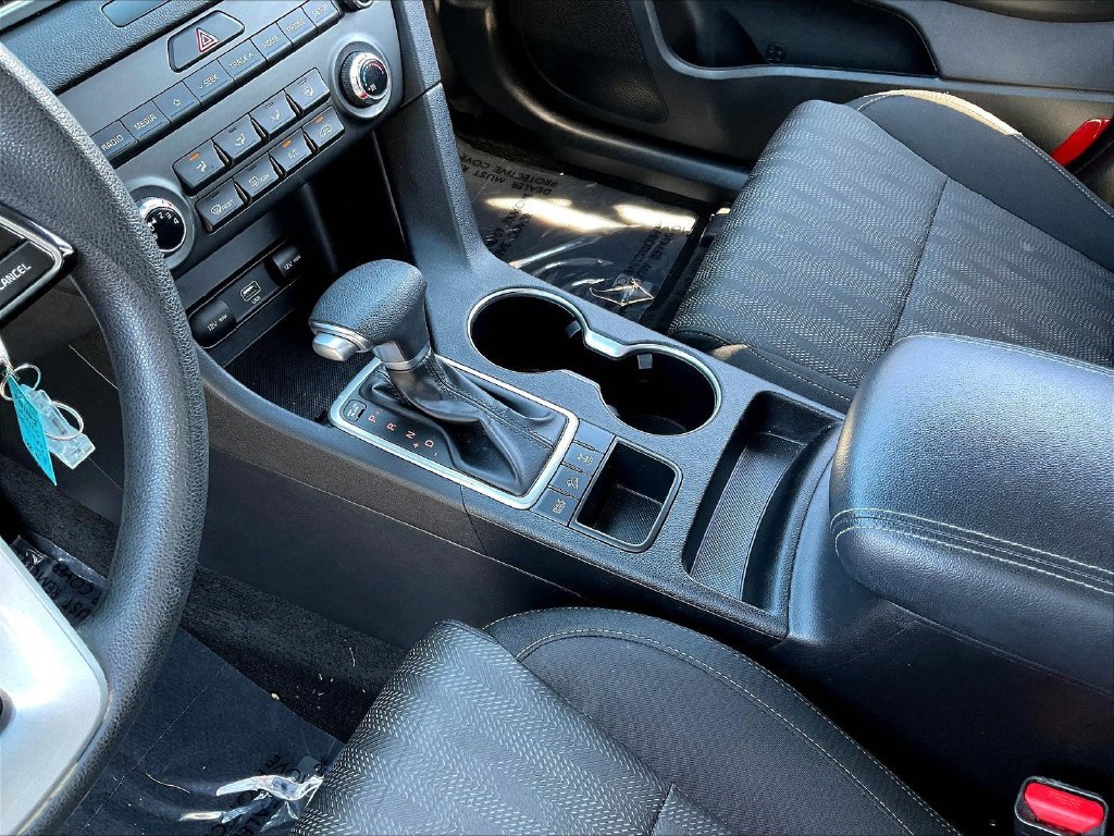 Used 2020 Kia Sportage LX AWD/4WD image 19